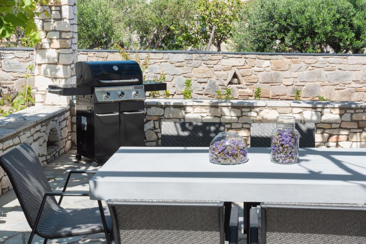 Navi B3 Brand New In * Naousa (Paros)